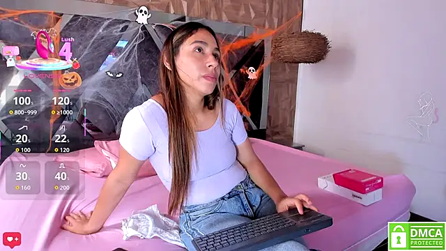 Selene  Lopez  online show from 11-01-25, 08:25