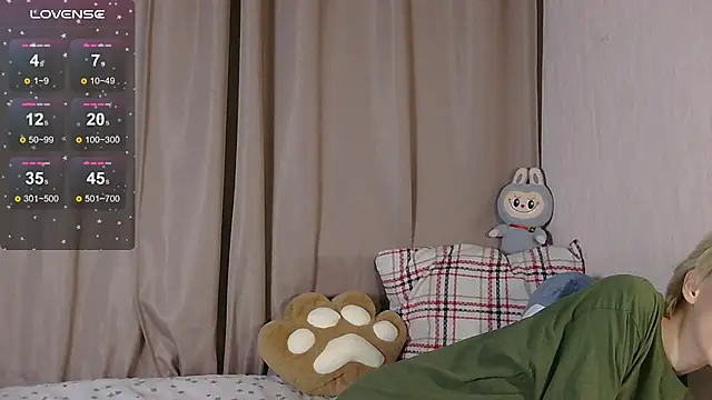 Snapshot of NextVibe_ chatting on 02-18-26, 05:31 NextVibe online show from 02-18-26, 05:31