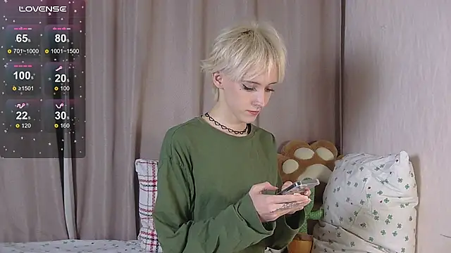 Snapshot of NextVibe_ chatting on 02-10-26, 07:02 NextVibe online show from 02-10-26, 07:02