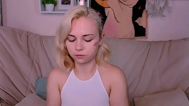 Charlotte Colinss online show from 09-14-25, 04:57