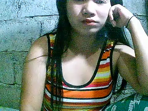 Snapshot of hotmom_pinay chatting on 10-11-25, 08:59 hotmom pinay online show from 10-11-25, 08:59