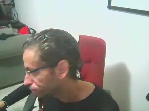 Snapshot of Siegfri3d__ chatting on 12-13-25, 10:05 Siegfri3d online show from 12-13-25, 10:05