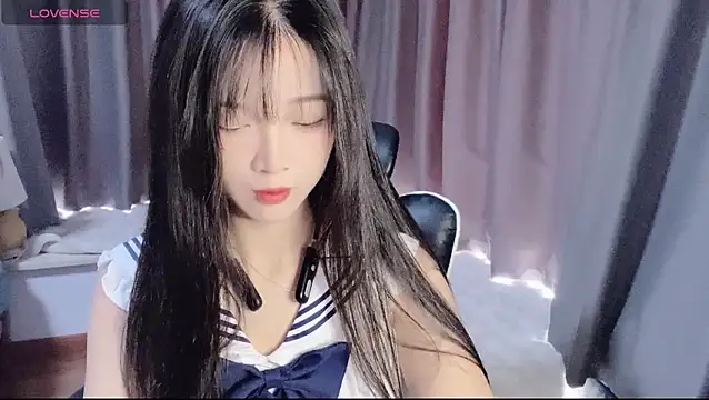 Snapshot of Cicicici-cc chatting on 10-27-25, 02:34 Cicicici-cc online show from 10-27-25, 02:34