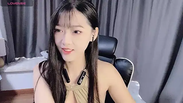Snapshot of Cicicici-cc chatting on 09-24-25, 03:57 Cicicici-cc online show from 09-24-25, 03:57