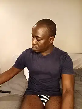 Snapshot of WaiterZim chatting on 10-12-25, 07:59 WaiterZim online show from 10-12-25, 07:59