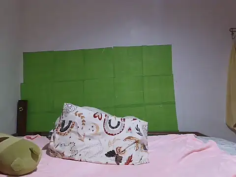 Prettyasianbelle online show from 05-20-26, 10:45