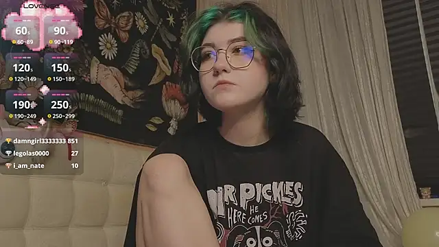 Miko Meow online show from 10-20-25, 01:33