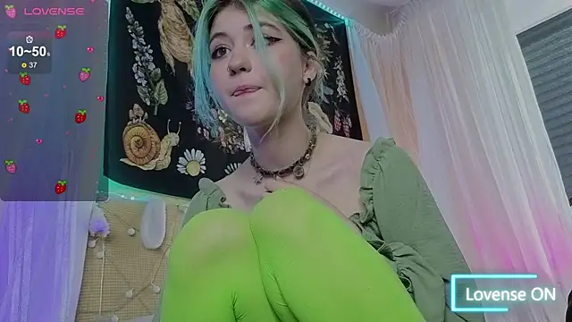 Miko Meow online show from 05-08-26, 01:04
