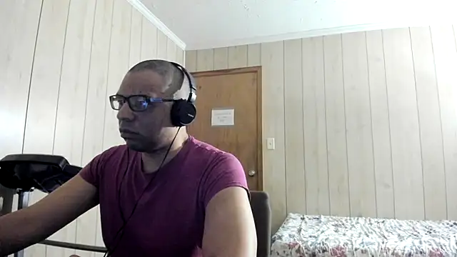 NaturalBeautyQueen online show from 06-20-26, 05:18