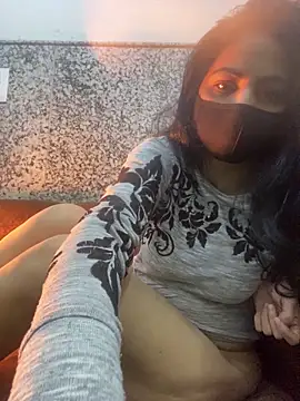 SashaPatel online show from 12-19-25, 01:57