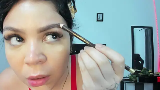 Snapshot of NicoleFletcher chatting on 09-25-25, 10:21 NicoleFletcher online show from 09-25-25, 10:21