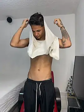 Alex mojica online show from 02-07-26, 06:21