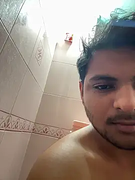 Snapshot of Kira_1413 chatting on 02-15-26, 12:44 Kira 1413 online show from 02-15-26, 12:44