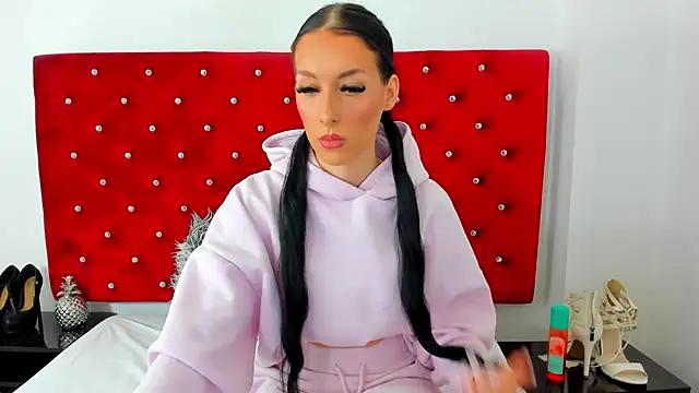 PleasureJasmine online show from 10-19-25, 08:17