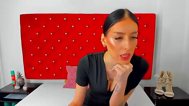 Snapshot of PleasureJasmine chatting on 01-16-26, 11:03 PleasureJasmine online show from 01-16-26, 11:03