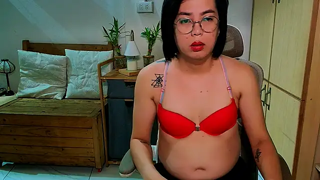 moriliciousxxx online show from 05-25-26, 12:21