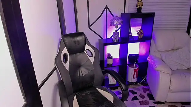 NahomiRichards  online show from 09-11-25, 04:12