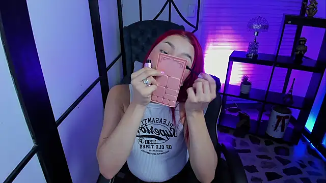 NahomiRichards  online show from 09-19-25, 04:49