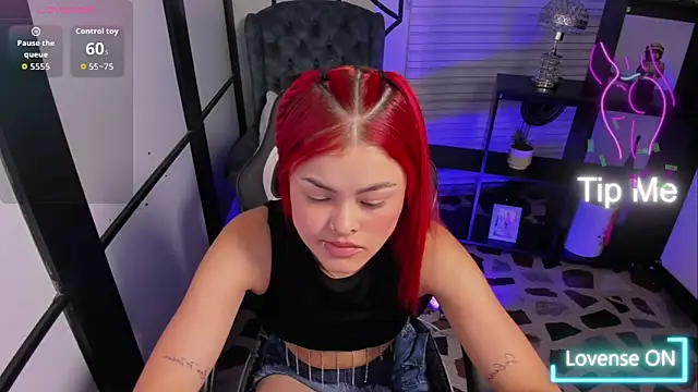 NahomiRichards  online show from 09-28-25, 04:52