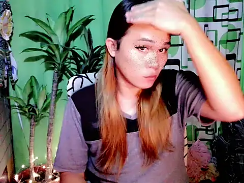 Snapshot of urdreamgirljacky chatting on 10-31-25, 08:22 urdreamgirljacky online show from 10-31-25, 08:22