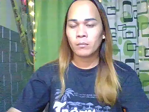 Snapshot of urdreamgirljacky chatting on 02-09-26, 02:37 urdreamgirljacky online show from 02-09-26, 02:37
