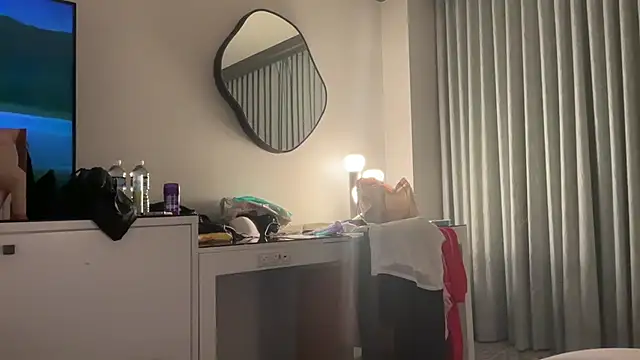 prettyykitty22 online show from 06-28-26, 03:02