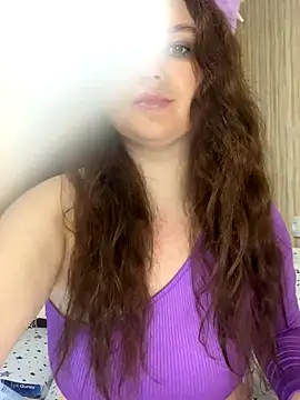 Snapshot of Di_Olivia chatting on 10-08-25, 02:07 Di Olivia online show from 10-08-25, 02:07