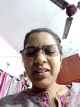 thanusi 2 online show from 11-14-25, 04:43