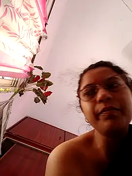 thanusi 2 online show from 10-18-25, 07:21