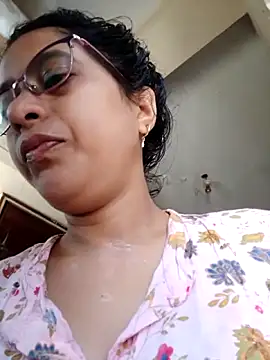 thanusi 2 online show from 11-20-25, 07:09