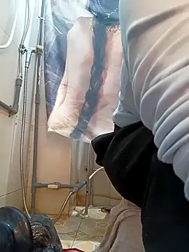 Snapshot of linhlinh_xx87 chatting on 02-15-26, 01:32 linhlinh xx87 online show from 02-15-26, 01:32