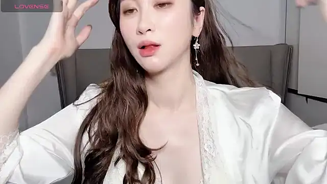 Snapshot of wuyueaini chatting on 09-29-25, 09:27 wuyueaini online show from 09-29-25, 09:27