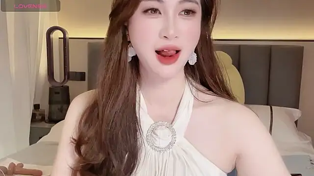 Snapshot of wuyueaini chatting on 04-27-26, 06:33 wuyueaini online show from 04-27-26, 06:33