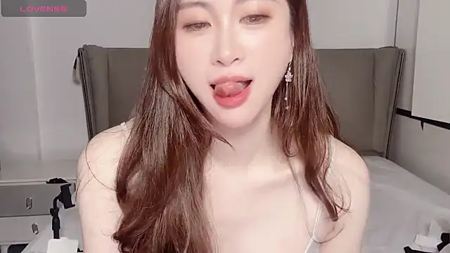 Snapshot of wuyueaini chatting on 09-21-25, 06:29 wuyueaini online show from 09-21-25, 06:29