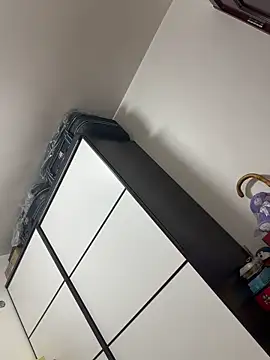 smallsmallsmallbird online show from 03-16-26, 05:37