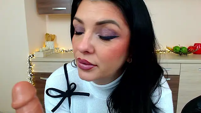 Snapshot of KimoraJoy chatting on 11-19-25, 08:53 KimoraJoy online show from 11-19-25, 08:53