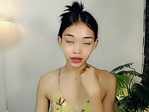 holyakiesha online show from 10-13-25, 12:51