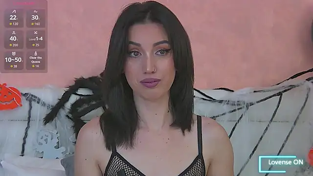 EnyaHazell online show from 10-28-25, 07:02