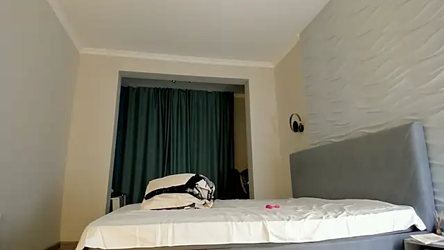 kawai mai online show from 10-18-25, 02:08