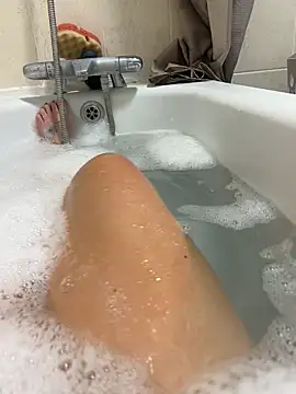 Snapshot of Anastasia-BlondeXX chatting on 12-22-25, 05:35 Anastasia-BlondeXX online show from 12-22-25, 05:35