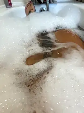 Snapshot of Anastasia-BlondeXX chatting on 10-25-25, 04:07 Anastasia-BlondeXX online show from 10-25-25, 04:07