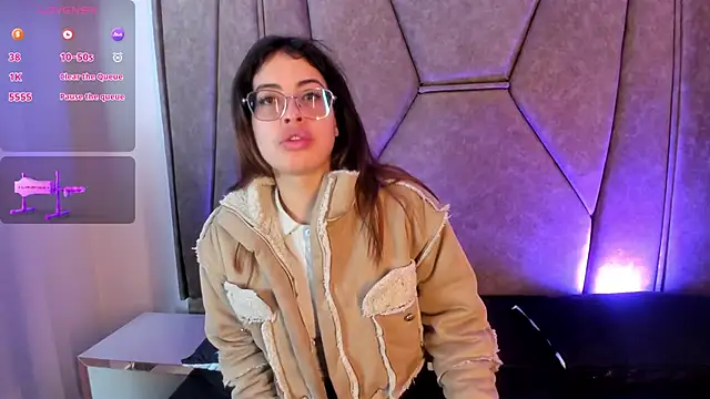 Snapshot of Isabela_Colins chatting on 10-02-25, 12:30 Isabela Colins online show from 10-02-25, 12:30