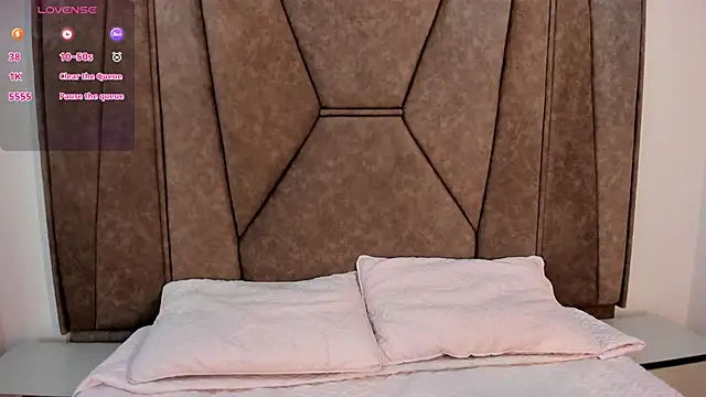 Snapshot of Isabela_Colins chatting on 09-26-25, 12:12 Isabela Colins online show from 09-26-25, 12:12