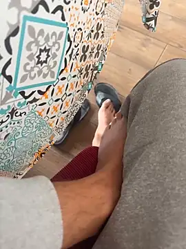 Snapshot of Manu97k chatting on 02-16-26, 10:47 Manu97k online show from 02-16-26, 10:47