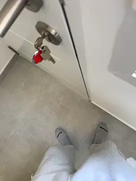 Manu97k online show from 03-07-26, 09:37