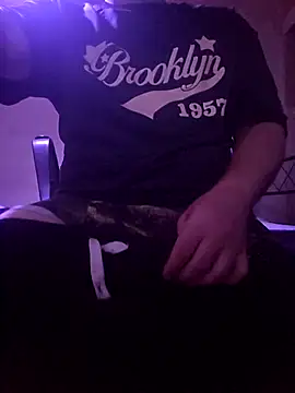 Snapshot of fenixmmen98 chatting on 09-08-25, 07:13 fenixmmen98 online show from 09-08-25, 07:13