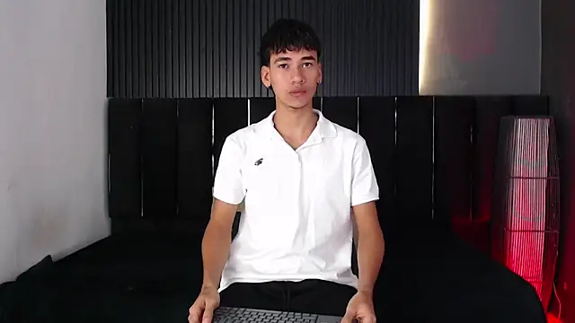 Snapshot of Dominic_ghost chatting on 02-28-26, 12:32 Dominic ghost online show from 02-28-26, 12:32