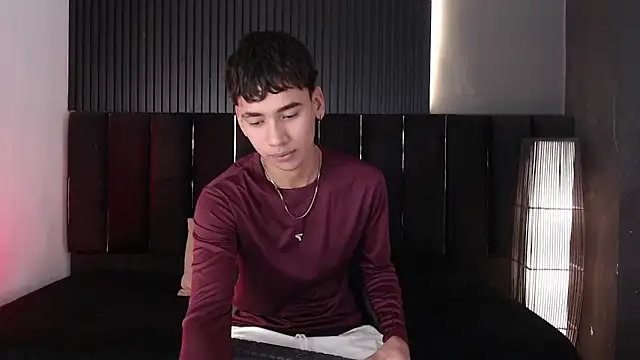 Snapshot of Dominic_ghost chatting on 02-10-26, 01:04 Dominic ghost online show from 02-10-26, 01:04