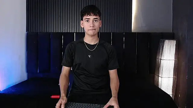 Dominic ghost online show from 04-15-26, 11:05