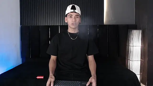 Snapshot of Dominic_ghost chatting on 03-03-26, 01:12 Dominic ghost online show from 03-03-26, 01:12